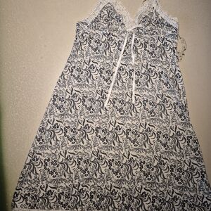 Old Navy Black and White Floral Chemise